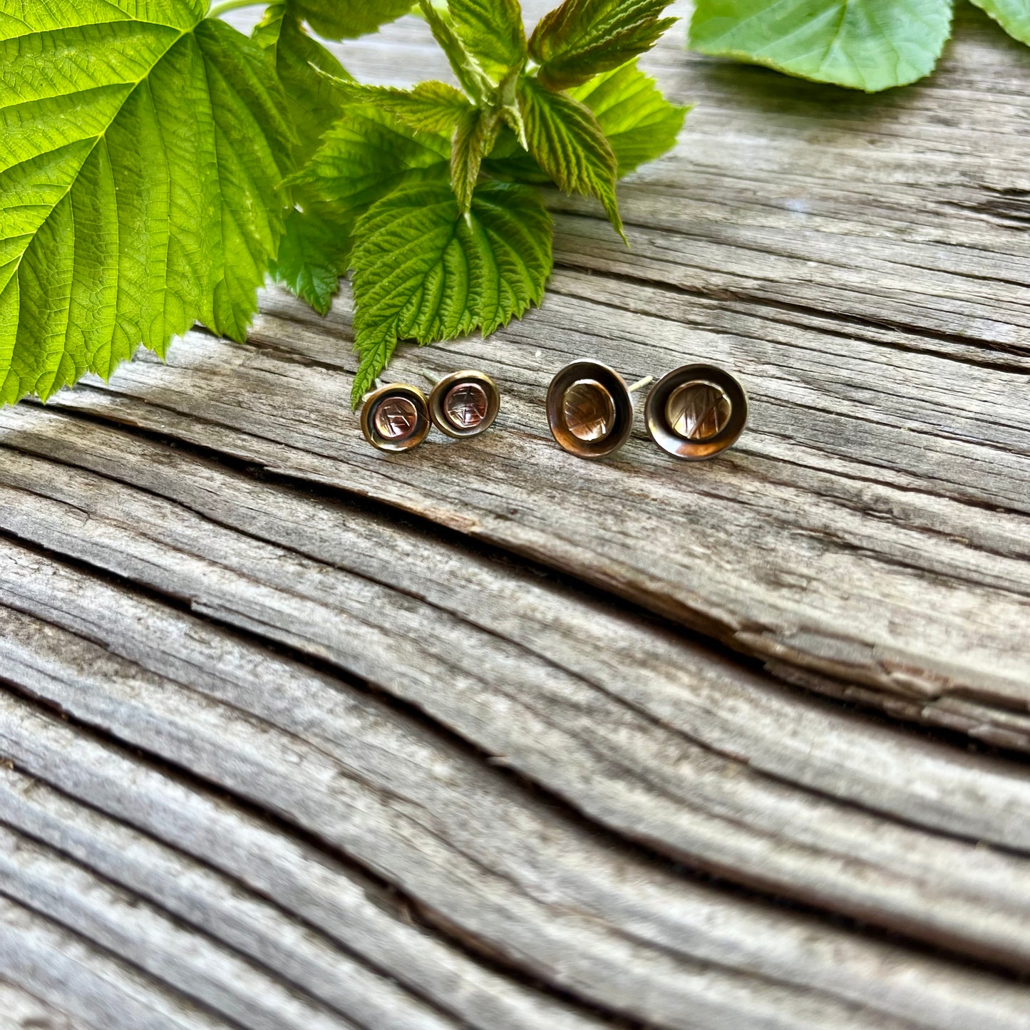 Eclipse Post