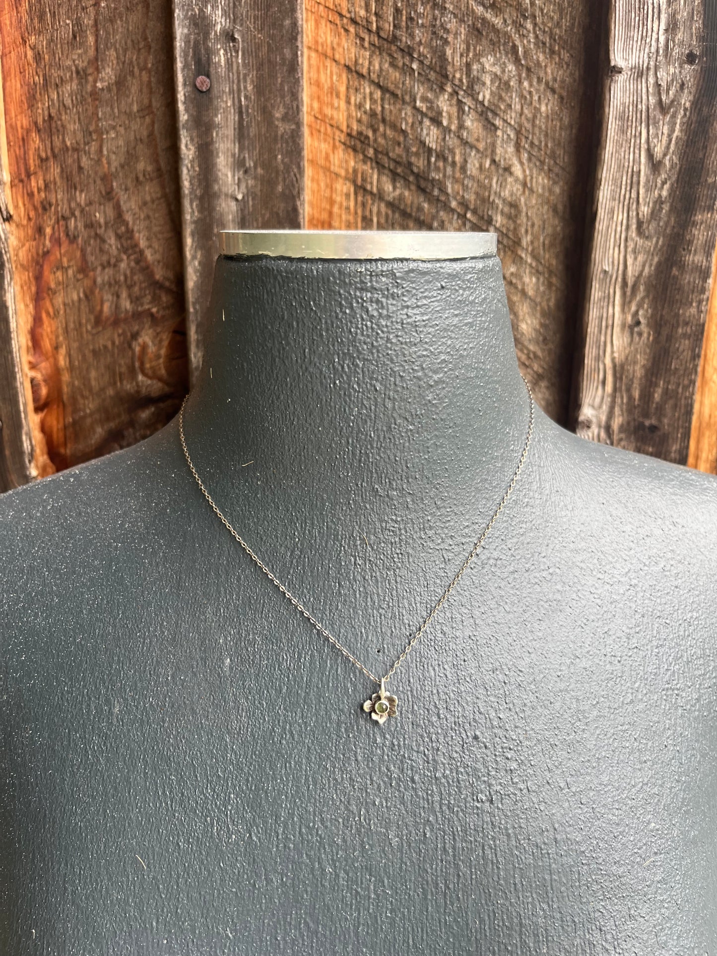 Poppy & Peridot - August Birthday Pendant