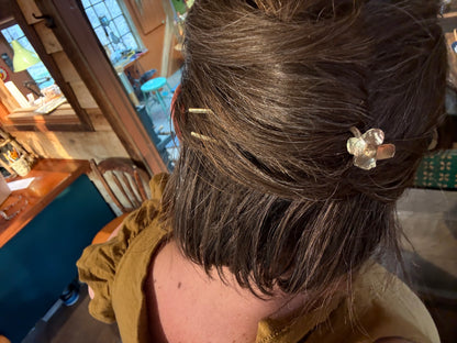 Single Flower French Pin